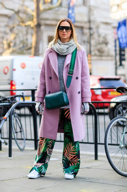 beige scarf, floral, flowers, gloves, graphic pants, green bag, green pants, grey sweater, leather bag, leather shoes, pink coat, printed pants, sunglasses, trousers, white sneakers, fashion week, frenchystyle, FW, jonathan paciullo, street style, LFW, LONDON, AUTUMN WINTER 2018-2019, AW 18-19, FALL WINTER 2018-2019, FW 18-19, vertical, full length