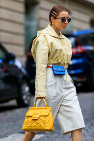 white bermuda shorts, light yellow blouse, light yellow shirt, light yellow top, yellow bag, yellow blouse, yellow shirt, yellow leather bag, hand bag, plaited bag, roger vivier bag, blue leather bag, blue leather belt, quilted bag, quilted belt, mini bag, belt bag, chain belt, golden earrings, chanel bag, chanel belt, chanel earrings, tweed bermuda shorts, golden frame sunglasses, chanel sunglasses, chanel bermuda shorts, julia comil, fashion week, frenchystyle, FW, jonathan paciullo, street style, PFW, PARIS, AUTUMN WINTER 2021-2022, FALL WINTER 2021-2022, FW 21-22, vertical, atmosphere details, detail