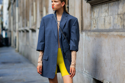 beige top, blazer, grey jacket, maison martin margiela, oversize, ponytail, red lips, wet hair, yellow shorts, PFW, fashion week, frenchystyle, FW, jonathan paciullo, street style, PARIS, horizontal, atmosphere details, detail, model, AUTUMN WINTER 2018-2019, FALL WINTER 2018-2019, FW 18-19