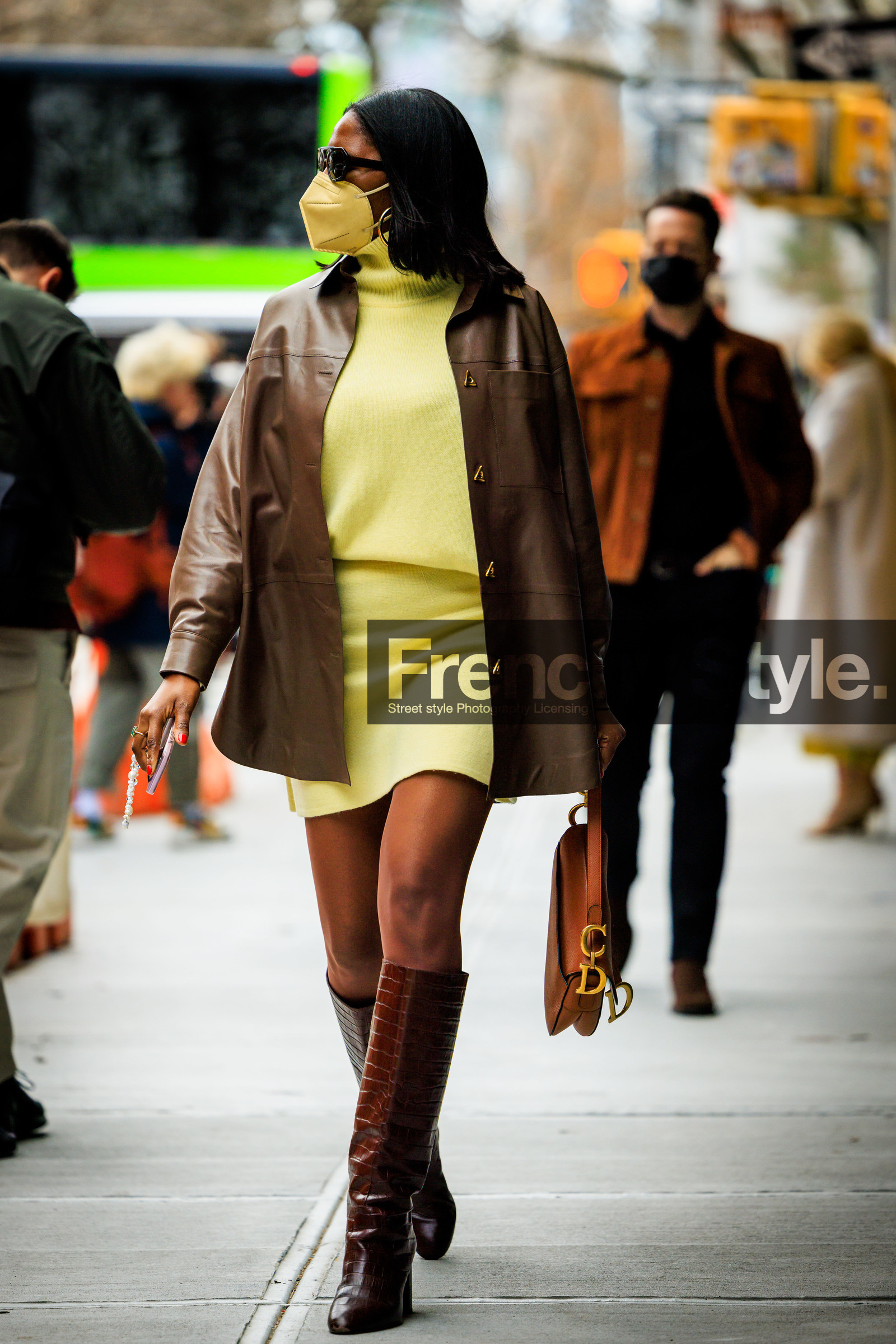 knitted yellow mini dress, brown leather cardigan, brown dior saddle bag, snake highheel boots, black sunglasses, fashion week, frenchystyle, FW, jonathan paciullo, street style, NYFW, NEW YORK, AUTUMN WINTER 2022-2023, FALL WINTER 2022_2023, FW 22-23, vertical, full length