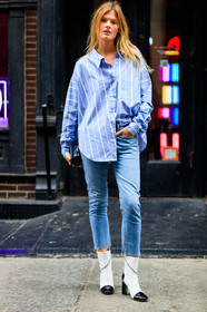 black and white shoes, black bag, blue denim, blue shirt, denim pants, high heels, jeans, leather shoes, striped shirt, trousers, model, fashion week, frenchystyle, FW, jonathan paciullo, street style, NYFW, NEW YORK, SPRING SUMMER 2019, SS 19, vertical, full length