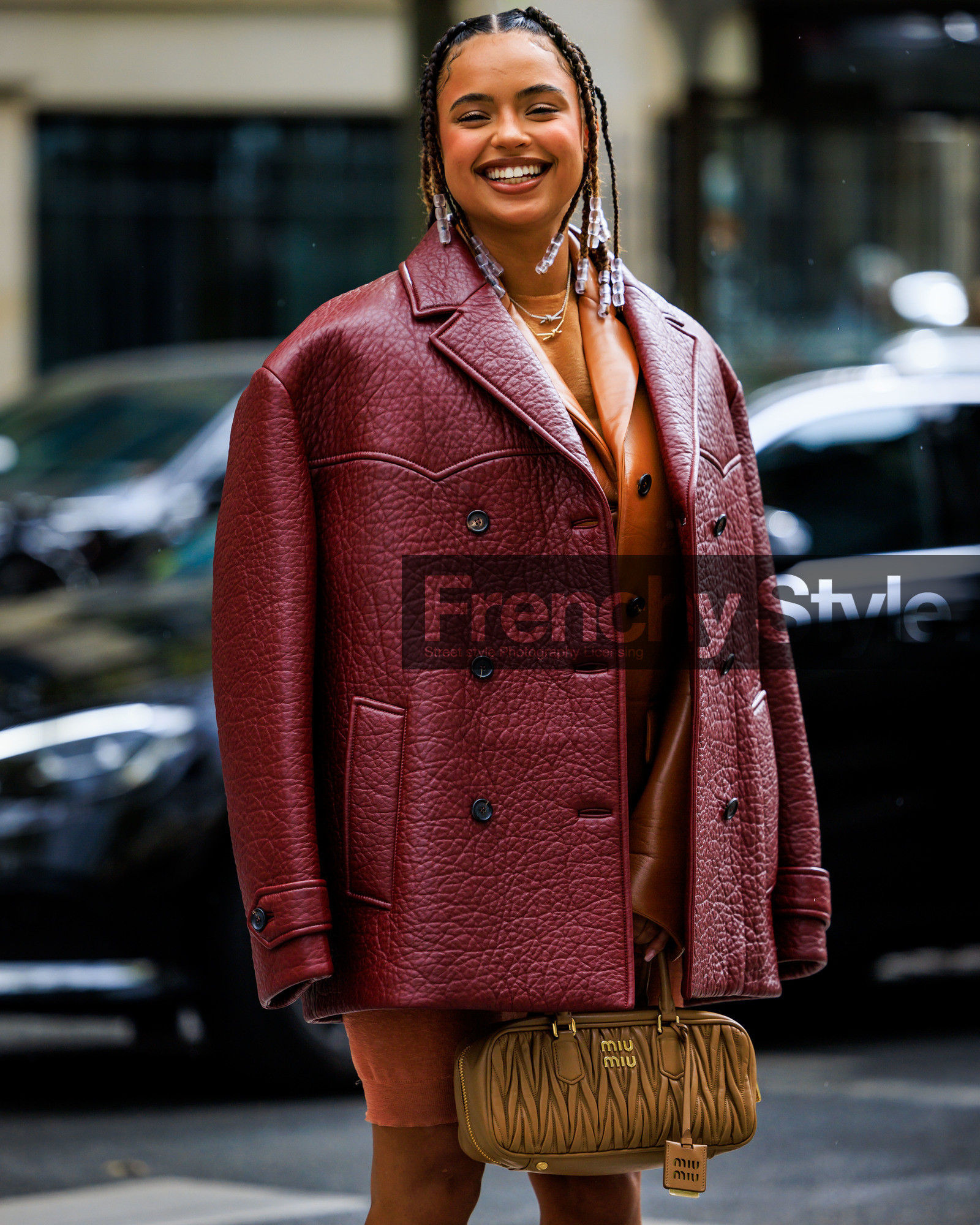 PARIS, PFW, fashion week, frenchystyle, FW, jonathan paciullo, street style, SPRING SUMMER 2024, SS 24, vertical, atmosphere details, detail