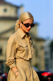 beige dress, bracelet, caro daur, earrings, red lips, sunglasses, fashion week, frenchystyle, FW, jonathan paciullo, street style, MFW, MILAN, SPRING SUMMER 2019, SS 19, vertical, atmosphere details, detail