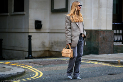 beige bag, blazer, brown sweater, chanel handbag, grey jacket, grey pants, grey shoes, leather bag, leather shoes, pernille teisbaek, sunglasses, trousers, street style, jonathan paciullo, FW, frenchystyle, fashion week, LFW, LONDON, AUTUMN WINTER 2019-2020, AW 19-20, FW 19-20, FALL WINTER 2019-2020, horizontal, atmosphere details, full length