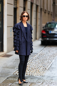 navy blue jacket, striped jacket, ruffle jacket, black pants, slim fit pants, black leather shoes, mary jane shoes, fringe shoes, black sunglasses, square shape glasses, erika boldrin, street style, jonathan paciullo, FW, frenchystyle, fashion week, MFW, MILAN, SPRING SUMMER 2021, SS 21, vertical, full length