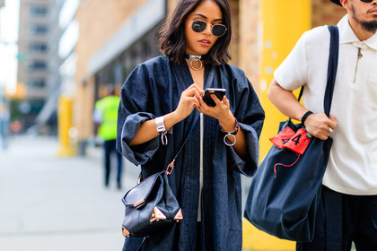 atmosphere details, black bag, blue denim, bracelet, choker, denim jacket, detail, fashion week, frenchystyle, FW, horizontal, iphone, jonathan paciullo, kimono, kimono vest, leather bag, necklace, NEW YORK, NYFW, ray ban, SPRING SUMMER 2017, SS 17, street style, sunglasses, woman