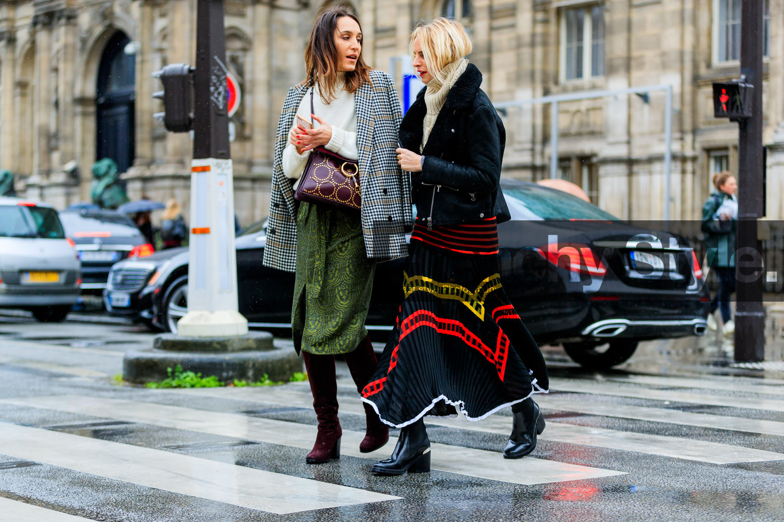 atmosphere details, AUTUMN WINTER 2017-2018, AW 17-18, beige sweater, black boots, black jacket, black shoes, blazer, bordeaux, burgundy, checked jacket, FALL WINTER 2017-2018, fashion week, frenchystyle, full length, FW, FW 17-18, graphic bag, graphic skirt, green skirt, grey jacket, high boots, high heels, horizontal, jonathan paciullo, leather bag, leather jacket, leather shoes, PARIS, PFW, plaid, pleated skirt, printed bag, printed jacket, printed skirt, red bag, red boots, shearling, street style, striped skirt