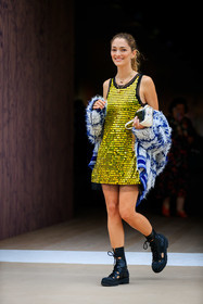 sequins dress, sleeveless dress, tie and dye cardigan, tie and dye coat, tie and dye jacket, dior cardigan, dior coat, dior jacket, mini dress, golden dress, golden necklace, multi necklace, chain necklace, big chain necklace, dior boots, dior shoes, black leather boots, flat boots, big sole boots, laced boots, dior total look, white jacket, white cardigan, white coat, blue coat, blue bag, blue jacket, blue cardigan, knit coat, knit jacket, knitwear, striped coat, striped jacket, striped cardigan, sofia sanchez de betak, fashion week, frenchystyle, FW, jonathan paciullo, street style, PFW, PARIS, AUTUMN WINTER 2021-2022, FALL WINTER 2021-2022, FW 21-22, vertical, full length