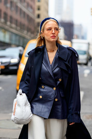 blue coat, choker, earrings, headband, leather bag, leather jacket, leonie hanne, maison martin margiela, navy jacket, necklace, sunglasses, trousers, white bag, white pants, frenchystyle, jonathan paciullo, street style, NYFW, NEW YORK, AUTUMN WINTER 2019-2020, AW 19-20, FALL WINTER 2019-2020, FW 19-20, fashion week, FW, vertical, atmosphere details, detail