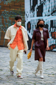 alice barbier, alice & j.s, JS roques, burgundy leather bermuda shorts, burgundy leather shirt, short sleeves shirt, white leather boots, high boots, high heels boots, yellow leather bag, hand bag, acne studios bag, white shirt, white pants, orange shirt, sheer shirt, organza shirt, vans shoes, white sneakers, geometrical printed shoes, covid face mask, PARIS, PFW, fashion week, frenchystyle, FW, jonathan paciullo, street style, SPRING SUMMER 2021, SS 21, vertical, full length