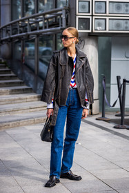 aviator sunglasses, bag, black bag, black jacket, black loafers, blue denim, blue jean, denim, Hilda Sandstrom, jacket, jean, knitwear, leather jacket, leather loafers, loafers, printed knitwear, sunglasses, fashion week, frenchystyle, FW, jonathan paciullo, street style, PFW, PARIS, SPRING SUMMER 2022, SS 22, vertical, full length