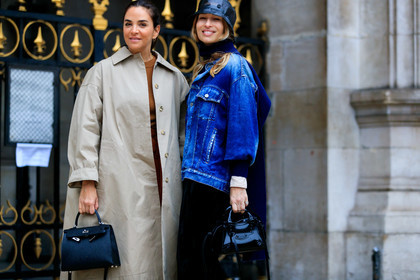 laure heriard dubreuil, alexandra golovanoff, light beige trench coat, camel pullover, camel pants, black leather bag, hand bag, hermes bag, kelly hermes bag, black hat, black pants, black polish bag, mini bag, balenciaga bag, sheer hat, plastic hat, maison michel hat, denim, denim jacket, blue jacket, blue pullover, knit jacket, asymetrical jacket, velvet pants, stella mccartney jacket, fashion week, frenchystyle, FW, jonathan paciullo, street style, PFW, PARIS, horizontal, atmosphere details, detail