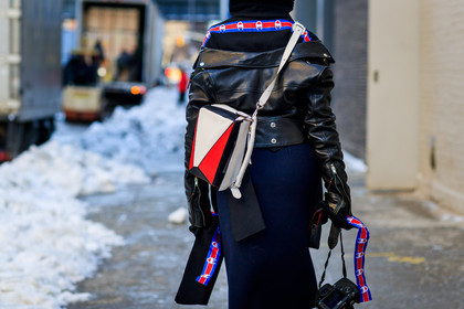 atmosphere details, AUTUMN WINTER 2017-2018, AW 17-18, back detail, black jacket, black perfecto, black sweater, blue skirt, camera, detail, FALL WINTER 2017-2018, fashion week, frenchystyle, FW, FW 17-18, graphic bag, hoodie, horizontal, jonathan paciullo, leather bag, leather jacket, leather perfecto, NEW YORK, NYFW, street style, vêtements, white bag