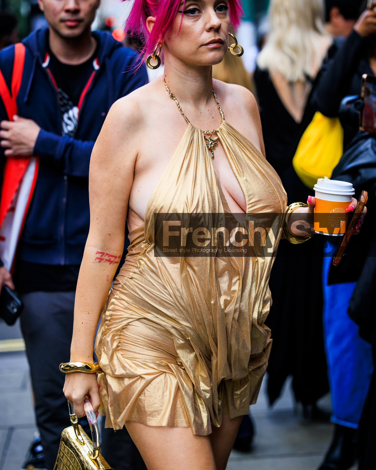 fashion week, frenchystyle, FW, jonathan paciullo, street style, LFW, LONDON, atmosphere details, detail, SPRING SUMMER 2024, SS 24