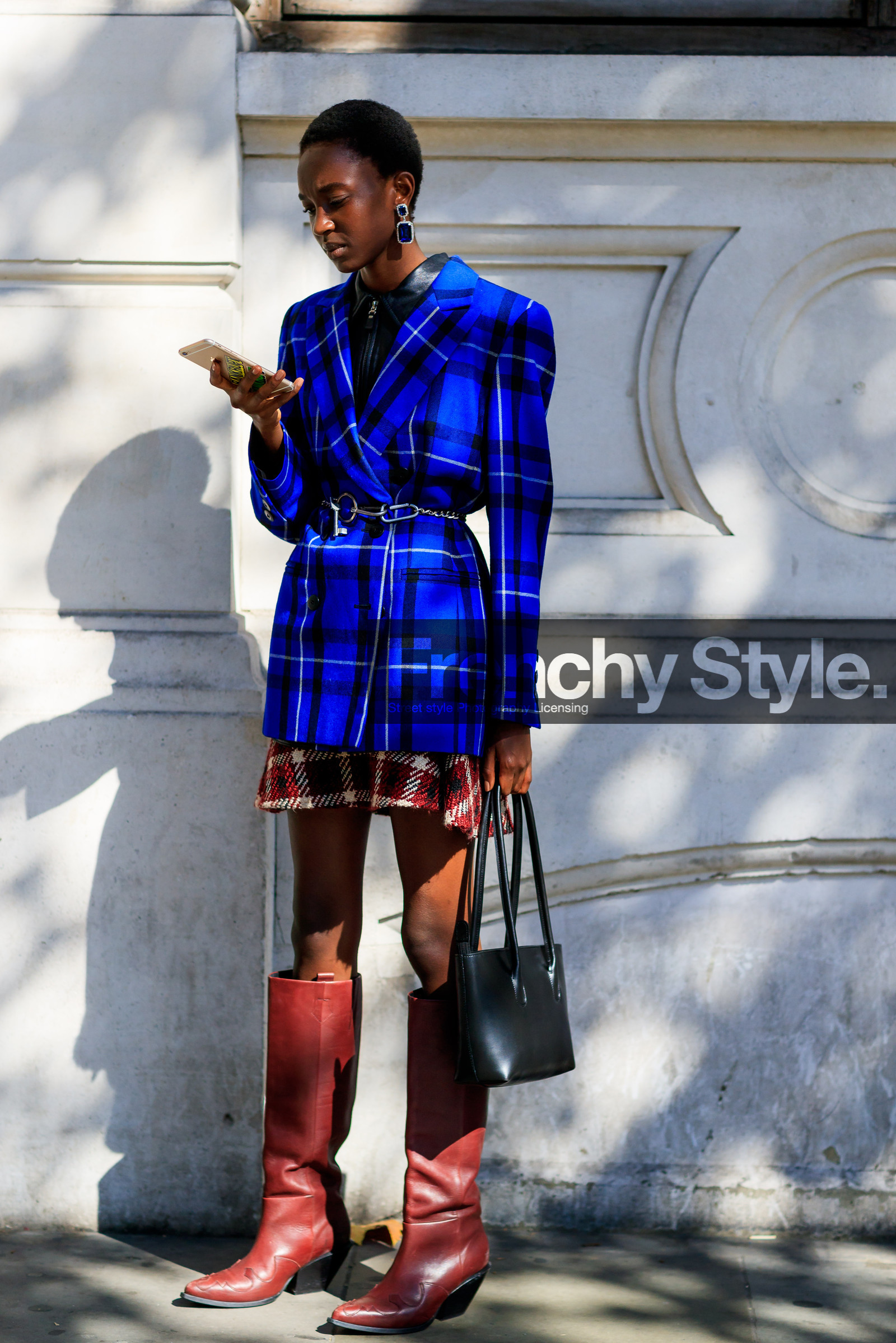 black bag, black shirt, blazer, blue jacket, bordeaux, burgundy, checked, earrings, graphic jacket, graphic skirt, high boots, high heels, leather bag, leather shirt, leather shoes, model, plaid, printed jacket, printed skirt, red boots, red skirt, tartan, fashion week, frenchystyle, FW, jonathan paciullo, street style, LFW, LONDON, SPRING SUMMER 2019, SS 19, vertical, full length