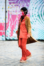 camel coat, fur coat, orange shirt, orange pants, velvet pants, velvet shirt, wedge shoes, covid face mask, PARIS, PFW, fashion week, frenchystyle, FW, jonathan paciullo, street style, SPRING SUMMER 2021, SS 21, vertical, full length