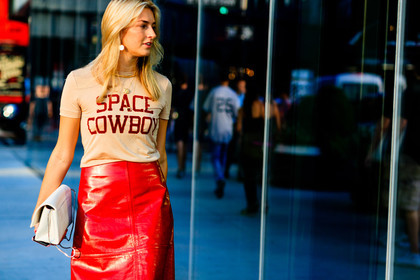 atmosphere details, beige top, camille charriere, detail, fashion week, frenchystyle, FW, high waist, horizontal, jonathan paciullo, leather bag, leather skirt, message, NEW YORK, NYFW, printed top, red skirt, SPRING SUMMER 2017, SS 17, street style, white bag, woman