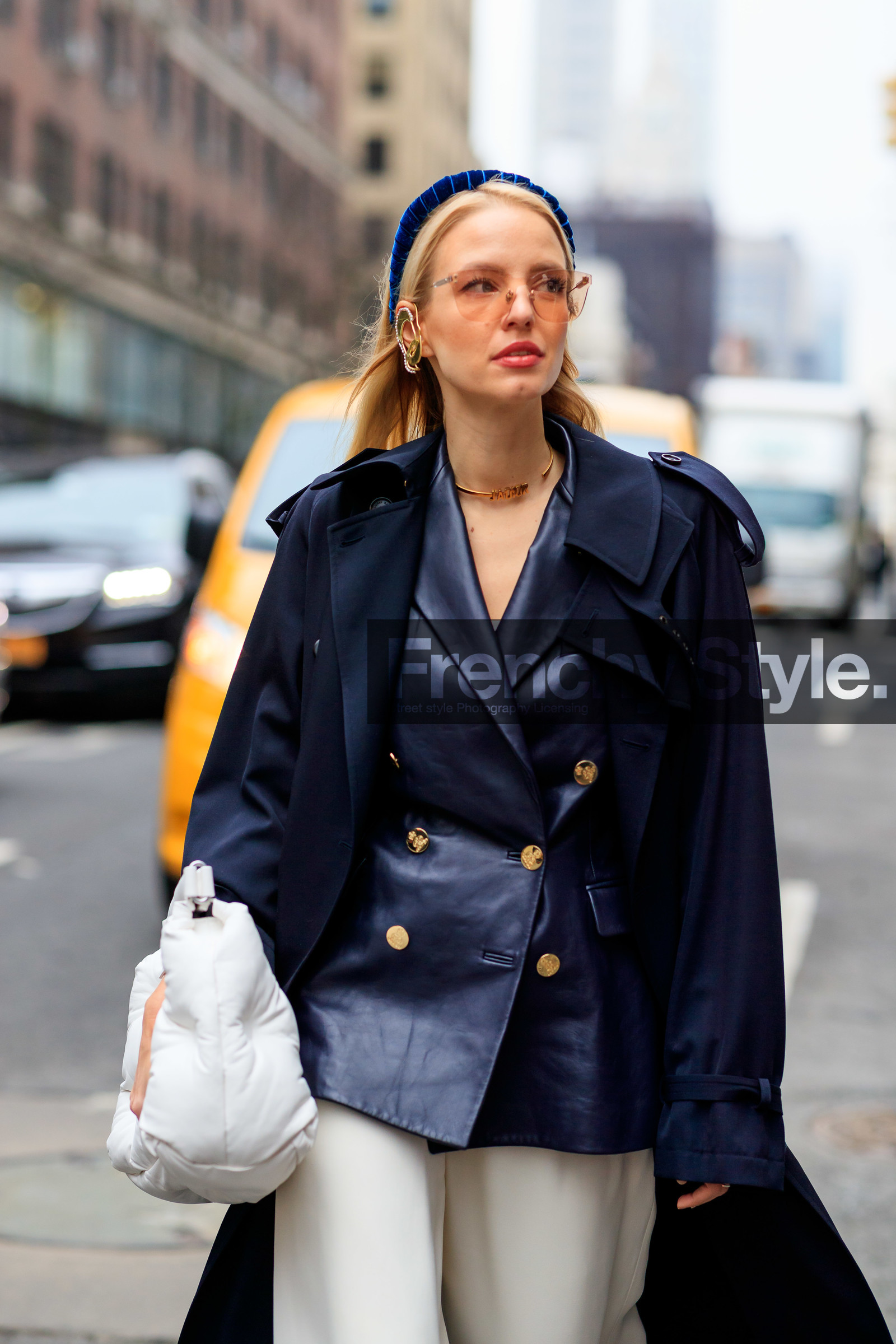 blue coat, choker, earrings, headband, leather bag, leather jacket, leonie hanne, maison martin margiela, navy jacket, necklace, sunglasses, trousers, white bag, white pants, frenchystyle, jonathan paciullo, street style, NYFW, NEW YORK, AUTUMN WINTER 2019-2020, AW 19-20, FALL WINTER 2019-2020, FW 19-20, fashion week, FW, vertical, atmosphere details, detail