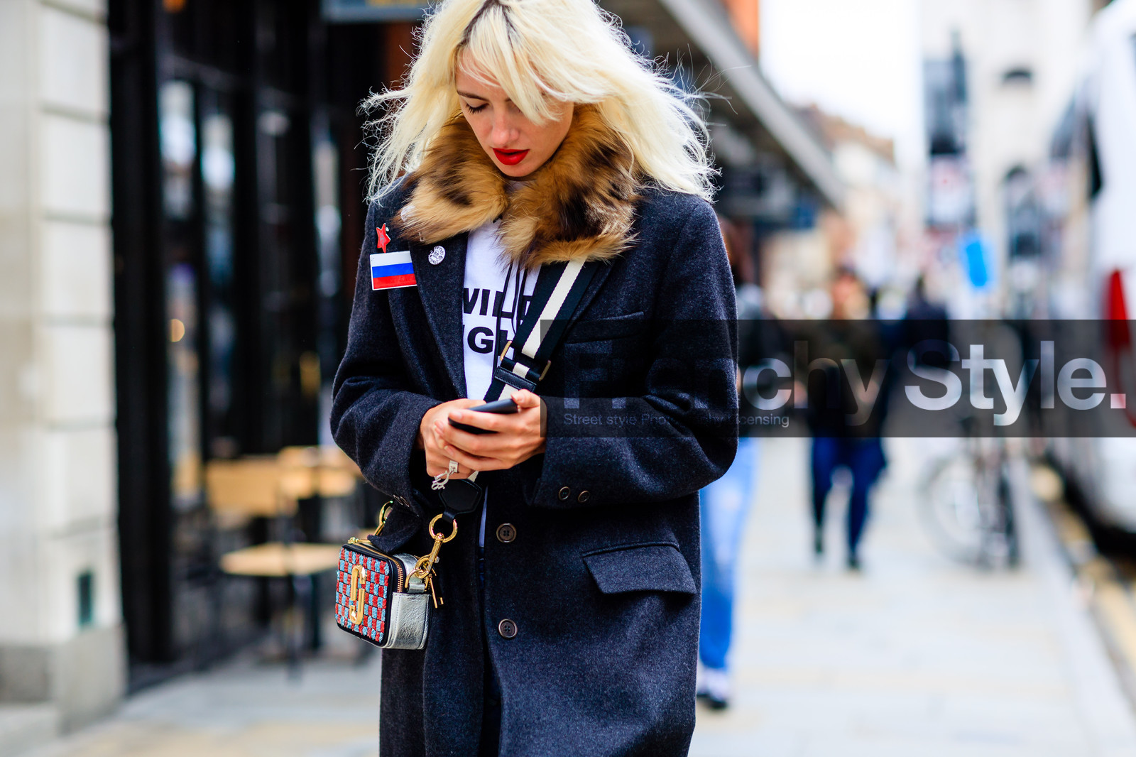 atmosphere details, black coat, detail, fashion week, frenchystyle, fur collar, FW, horizontal, jonathan paciullo, leather bag, LFW, LONDON, pins, silver bag, SPRING SUMMER 2017, SS 17, street style, woman