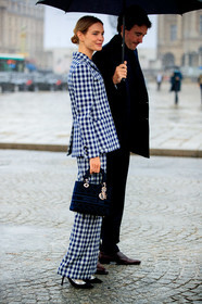 natalia vodianova, navy blue jacket, navy blue pants, navy blue suits, vichy printed jacket, vichy printed pants, vichy printed suits, white jacket, white pants, white suits, checked jacket, checked pants, checked suits, flare pants, dior bag, dior jacket, dior pants, dior total look, dior shoes, dior suits, lady dior bag, hand bag, black bag, black pumps, velvet pumps, logo printed shoes, fashion week, frenchystyle, FW, jonathan paciullo, street style, PFW, PARIS, SPRING SUMMER 2021, SS 21, vertical, full length