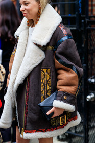 animal print, black bag, brown jacket, graphic jacket, leather bag, leather jacket, patchwork, printed jacket, shearling, snake print, frenchystyle, jonathan paciullo, street style, NYFW, NEW YORK, AUTUMN WINTER 2019-2020, AW 19-20, FALL WINTER 2019-2020, FW 19-20, fashion week, FW, vertical, atmosphere details, detail