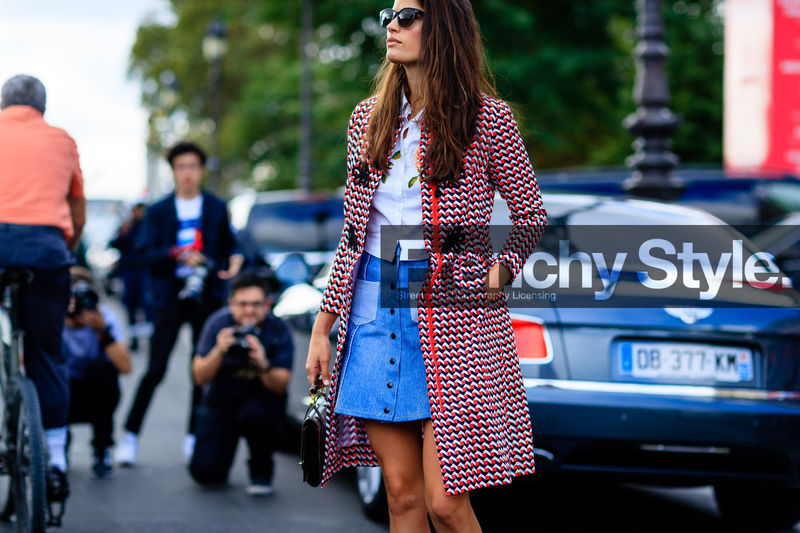 atmosphere details, blue denim, denim skirt, detail, fashion week, frenchystyle, FW, horizontal, jonathan paciullo, leather bag, PARIS, PFW, printed coat, red coat, SPRING SUMMER 2017, SS 17, street style, sunglasses, white shirt