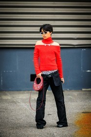 white sunglasses, mini coperni bag, red handbag, red jumper, cutout top, knitweat, coperni, black trousers, tabi shoes, black shoes, margiela shoes, coperni undies, street style, jonathan paciullo, FW, frenchystyle, fashion week, AUTUMN WINTER 2022-2023, FALL WINTER 2022_2023, FW 22-23, PFW, PARIS, full length, vertical