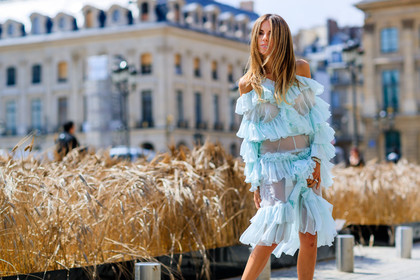 atmosphere details, AUTUMN WINTER 2016-2017, AW 16-17, blue dress, detail, erica pelosini, FALL WINTER 2016-2017, fashion week, frenchystyle, FW, FW 16-17, HAUTE COUTURE, horizontal, jonathan paciullo, layers, MENSWEAR, PARIS, PFW, see through, sheer dress, street style, turquoise