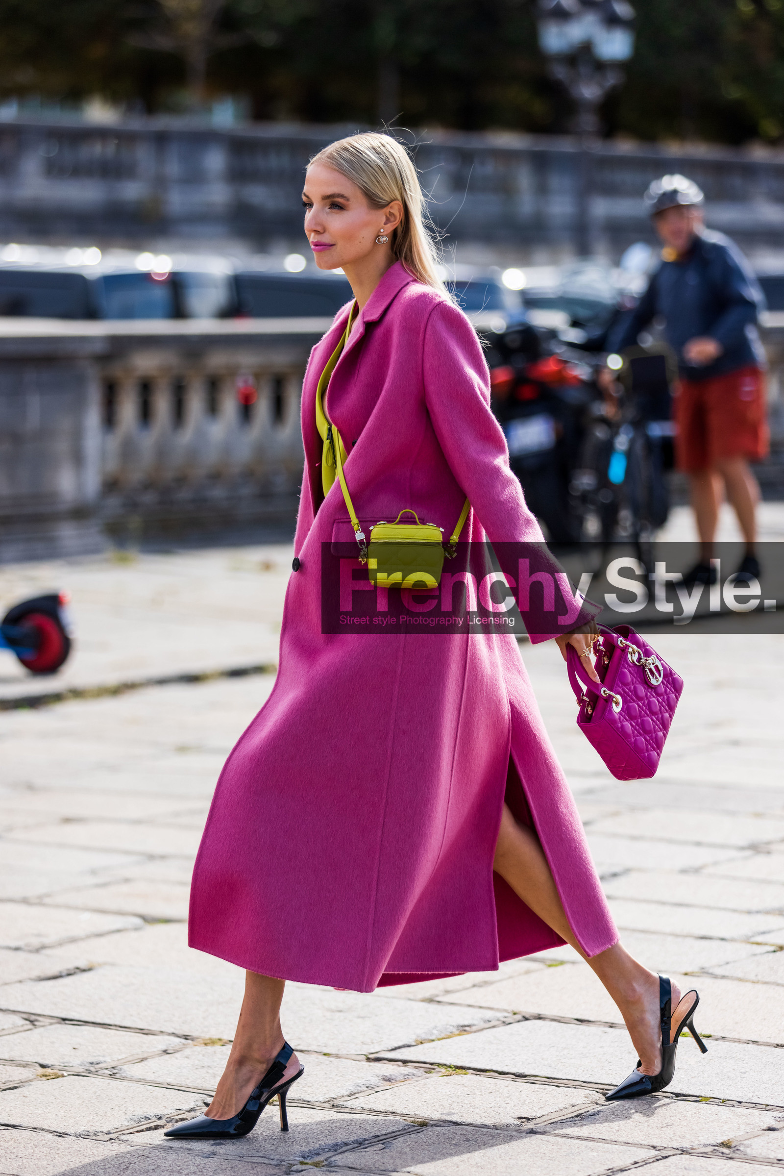 bag, black heels, black pumps, coat, color, crossbody bag, dior bag, dior look, earrings, fluo pink, Leonie Hanne, patent heels, pink bag, pink coat, pump, quilted bag, yellow bag, street style, jonathan paciullo, FW, frenchystyle, fashion week, PFW, PARIS, SPRING SUMMER 2022, SS 22, vertical, full length