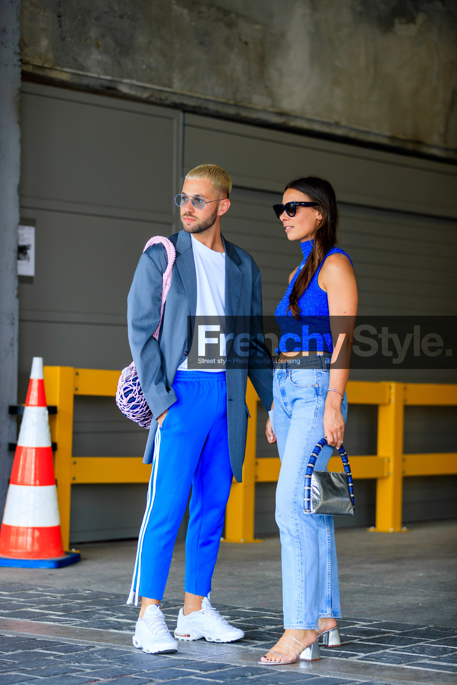 alice & j.s, blazer, blue denim, blue pants, blue top, denim pants, fashion week, frenchystyle, full length, FW, grey jacket, high waist jeans, high wia, jeans, jonathan paciullo, leather bag, leather shoes, levi's, MENSWEAR, off white, PARIS, PFW, pink bag, shiny bag, silver bag, silver shoes, SPRING SUMMER 2018, SS 18, street style, sunglasses, transparent heel, trousers, vertical, white sneakers, white t shirt