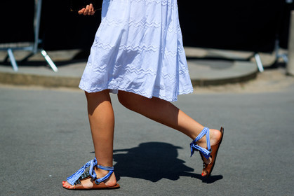 brown shoes, leather shoes, stripes, white dress, fashion week, frenchystyle, FW, jonathan paciullo, street style, PFW, PARIS, horizontal, atmosphere details, detail, AUTUMN WINTER 2018-2019, FALL WINTER 2018-2019, FW 18-19