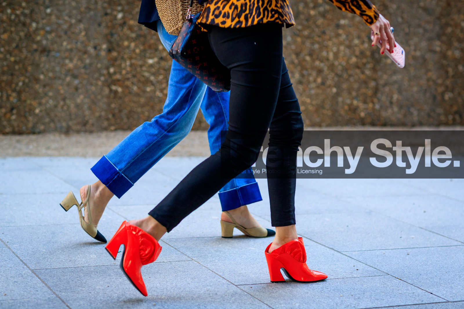 animal print, atmosphere details, AUTUMN WINTER 2017-2018, AW 17-18, beige shoes, black bag, black belt, black denim, blue denim, chanel, denim pants, detail, FALL WINTER 2017-2018, fashion week, frenchystyle, FW, FW 17-18, high heels, horizontal, jeans, jonathan paciullo, leather bag, leather belt, leather shoes, leopard, leopard print, LFW, LONDON, louis vuitton, monogram, orange jacket, pandora sykes, printed bag, printed jacket, red shoes, street style, trousers
