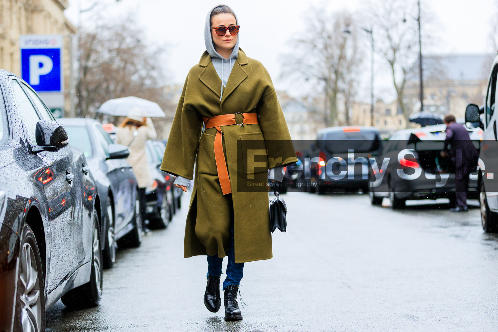 atmosphere details, AUTUMN WINTER 2017-2018, AW 17-18, black bag, black shoes, brown belt, FALL WINTER 2017-2018, fashion week, frenchystyle, full length, FW, FW 17-18, green coat, grey sweater, hoodie, horizontal, jonathan paciullo, leather bag, leather belt, leather shoes, lena lademann, PARIS, PFW, street style, sunglasses, trousers