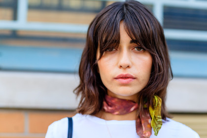 atmosphere details, detail, fashion week, frenchystyle, FW, horizontal, jonathan paciullo, model, necklace, NEW YORK, NYFW, portrait, scarf, SPRING SUMMER 2017, SS 17, street style, white t shirt, woman