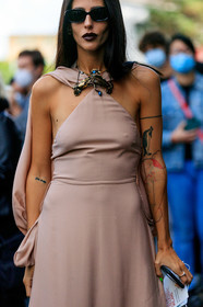 black sunglasses, square shape glasses, nude dress, sleeveless dress, nude cape, big necklace, golden necklace, blue necklace, strassed necklace, valentino dress, valentino necklace, gilda ambrosio, street style, jonathan paciullo, FW, frenchystyle, fashion week, MFW, MILAN, SPRING SUMMER 2021, SS 21, vertical, detail