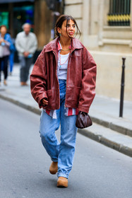burgundy leather coat, red leather coat, denim, blue jeans, oversize coat, oversize jeans, burgundy leather bag, hand bag, bottega veneta bag, fashion week, frenchystyle, FW, jonathan paciullo, street style, PFW, PARIS, SPRING SUMMER 2022, SS 22, vertical, full length