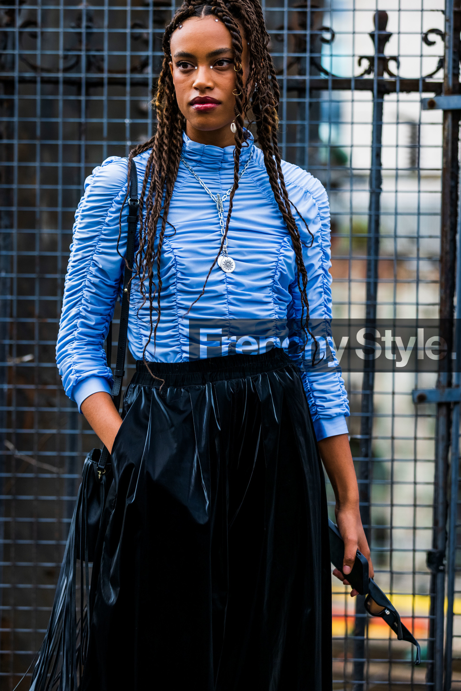 bag, black bag, black skirt, blue top, braid hairstyle, fringes, fringes bag, hairstyle, Hanna Lhoumeau, leather bag, necklace, pleated skirt, pleated top, silver necklace, skirt, fashion week, frenchystyle, FW, jonathan paciullo, street style, PFW, PARIS, SPRING SUMMER 2022, SS 22, vertical, atmosphere details