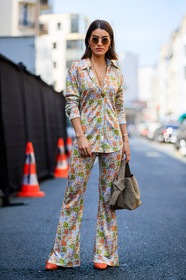 beige bag, floral, flowers, graphic pants, leather bag, leather shoes, loewe, multicolor shirt, orange shoes, printed pants, suede bag, sunglasses, trousers, fashion week, frenchystyle, FW, jonathan paciullo, street style, PFW, PARIS, vertical, full length, AUTUMN WINTER 2018-2019, FALL WINTER 2018-2019, FW 18-19, camila coelho