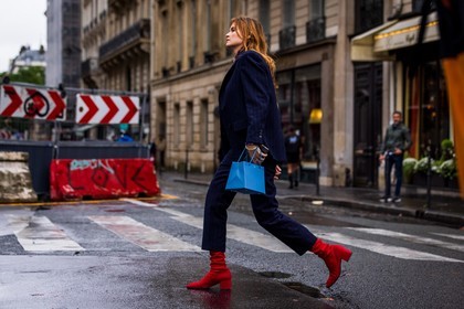 bag, blazer, blue bag, boots, Eugénie Trochu, navy blazer, navy pants, pants, printed turtleneck, purple turtleneck, red boots, striped blazer, striped pants, stripes, suits, turtleneck, fashion week, frenchystyle, FW, jonathan paciullo, street style, PFW, PARIS, SPRING SUMMER 2022, SS 22, atmosphere details, full length, horizontal