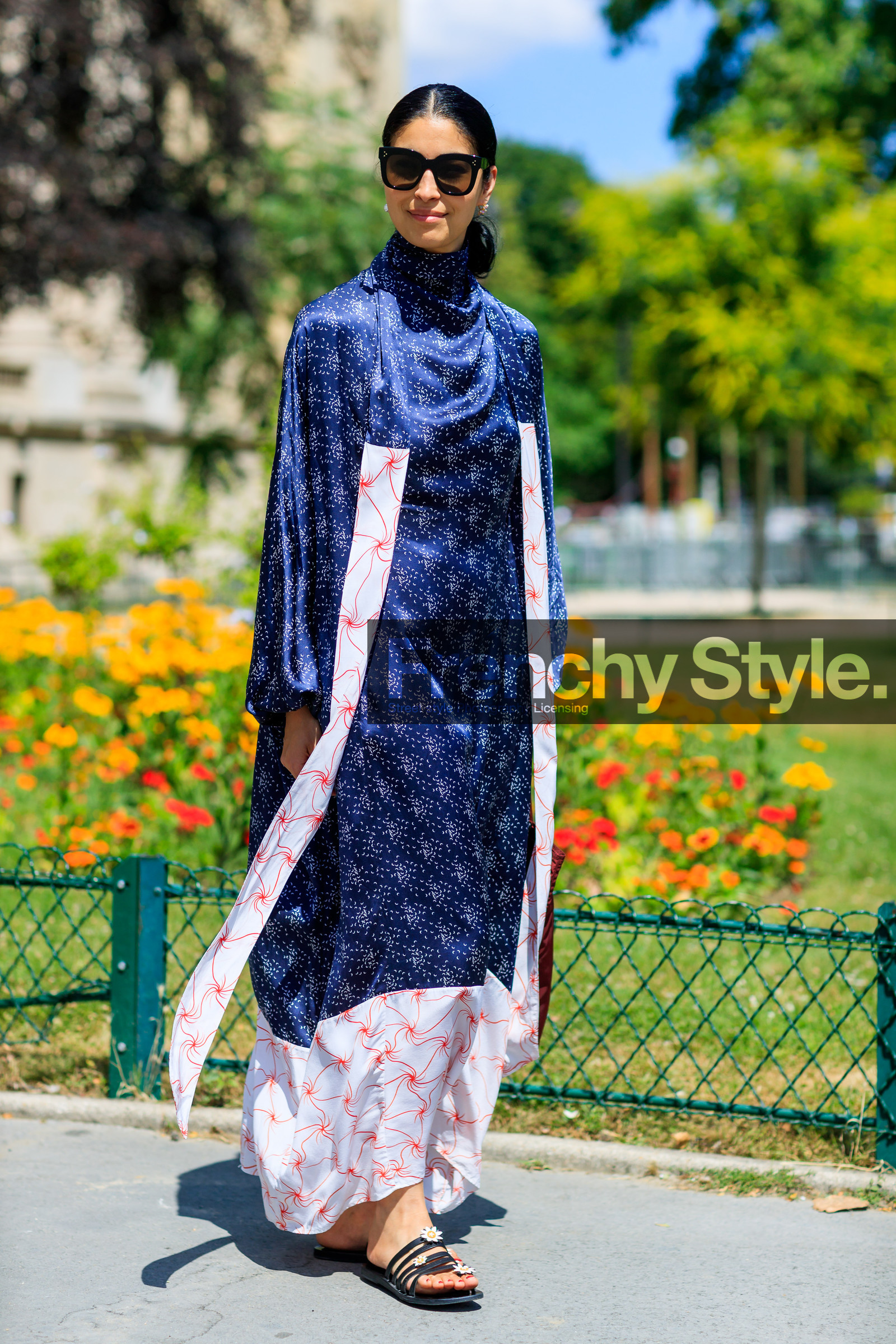 black shoes, blue dress, graphic dress, leather shoes, printed dress, sunglasses, fashion week, frenchystyle, FW, jonathan paciullo, street style, PFW, PARIS, vertical, full length, AUTUMN WINTER 2018-2019, FALL WINTER 2018-2019, FW 18-19, caroline issa