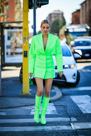fluo mini dress, blazer dress, green handbag, chiquito bag, jacquemus bag, jacquemus earrings, golden loops, fluo green boots, leonie hanne, fashion week, frenchystyle, FW, jonathan paciullo, street style, vertical, full length