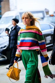 alexa chung, graphic sweater, green pants, jeanette madsen, leather bag, louou, multicolor sweater, printed scarf, printed sweater, striped sweater, sunglasses, trousers, yellow bag, street style, jonathan paciullo, FW, frenchystyle, fashion week, LFW, LONDON, AUTUMN WINTER 2019-2020, AW 19-20, FW 19-20, FALL WINTER 2019-2020, vertical, atmosphere details, detail
