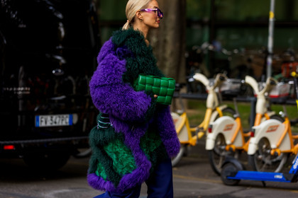bottega veneta bag, bra, color, colorful coat, fur coat, green bag, Leonie Hanne, oversize coat, patchwork coat, purple coat, purple sunglasses, quilted bag, sunglasses, fashion week, frenchystyle, FW, jonathan paciullo, street style, MFW, MILAN, SPRING SUMMER 2022, SS 22, horizontal, atmosphere details, detail