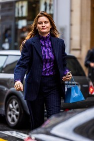 bag, blazer, blue bag, Eugénie Trochu, leather bag, navy blazer, navy pants, navy suits, pants, print, printed turtleneck, purple turtleneck, stripes, striped blazer, striped pants, suits, turtleneck, fashion week, frenchystyle, FW, jonathan paciullo, street style, PFW, PARIS, SPRING SUMMER 2022, SS 22, vertical, atmosphere details