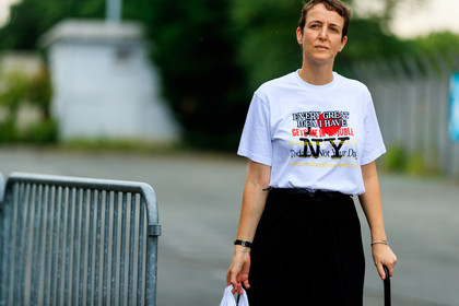 black skirt, cartier, clou bracelet, printed t shirt, trousers, white t shirt, fashion week, frenchystyle, FW, jonathan paciullo, street style, PFW, PARIS, atmosphere details, horizontal, detail, AUTUMN WINTER 2018-2019, FALL WINTER 2018-2019, FW 18-19, sarah lerfel