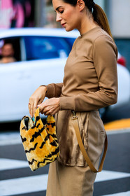animal print, beige skirt, brown bag, camel sweater, fur bag, gala gonzalez, graphic bag, leather bag, max mara, printed bag, zebra, fashion week, frenchystyle, FW, jonathan paciullo, street style, MFW, MILAN, SPRING SUMMER 2019, SS 19, vertical, atmosphere details, detail