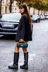 bag, black blazer, black boots, blazer, boots, green bag, lanvin bag, leather bag, leather boots, Leia Sfez, statement bag, fashion week, frenchystyle, FW, jonathan paciullo, street style, PFW, PARIS, SPRING SUMMER 2022, SS 22, vertical, full length