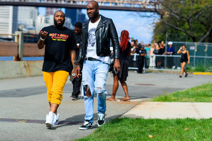 atmosphere details, black belt, black jacket, black perfecto, black sneakers, black t shirt, blue denim, denim pants, fashion week, frenchystyle, full length, FW, horizontal, jeans, jonathan paciullo, leather jacket, leather perfecto, NEW YORK, nike, NYFW, printed t shirt, ripped pants, SPRING SUMMER 2017, SS 17, street style, sweatpants, trousers, vans, virgil abloh, white sneakers, white t shirt, yellow pants