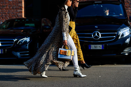 animal print, denim pants, graphic jacket, jeans, leather bag, leather shoes, leopard, printed jacket, trousers, white bag, white denim, white shoes, fashion week, frenchystyle, FW, jonathan paciullo, street style, MFW, MILAN, AUTUMN WINTER 2019-2020, AW 19-20, FALL WINTER 2019-2020, FW 19-20, atmosphere details, detail, horizontal