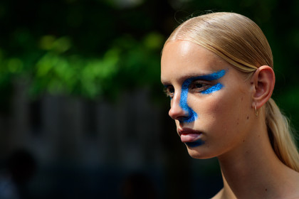 eyeshadow, skin, skincare, PFW, fashion week, frenchystyle, FW, jonathan paciullo, street style, PARIS, horizontal, atmosphere details, detail, model, AUTUMN WINTER 2018-2019, FALL WINTER 2018-2019, FW 18-19